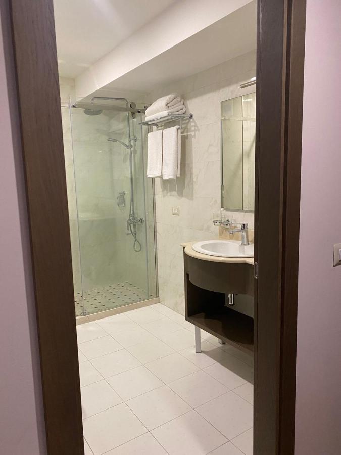 Agsel Hotel&SPA Tirana Buitenkant foto