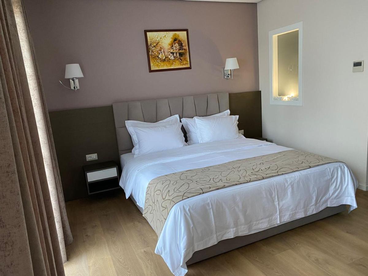 Agsel Hotel&SPA Tirana Buitenkant foto